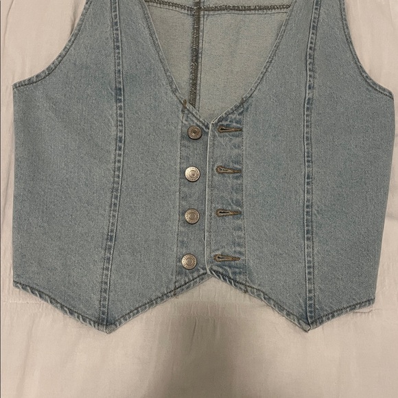 PrettyLittleThing Light Blue Denim Vest - Picture 2 of 3